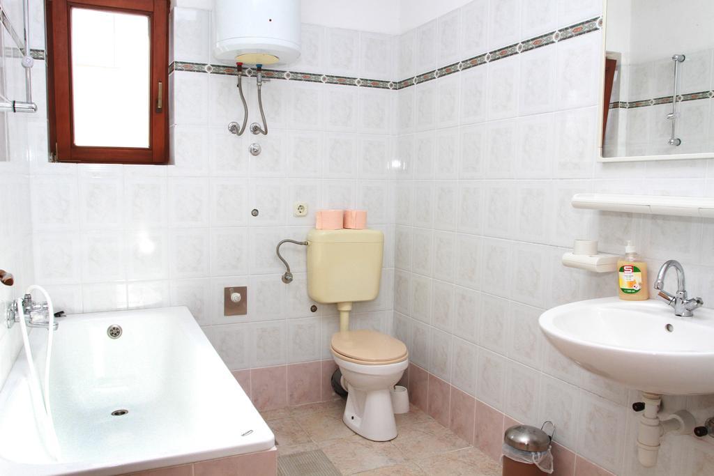 Apartments Sanader オクルグ・ゴルニ 部屋 写真